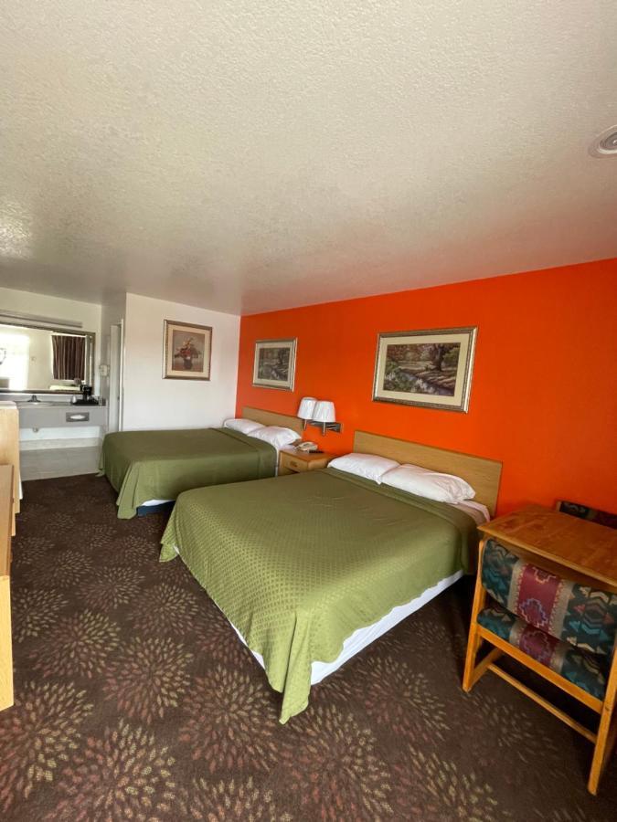 Greystone Inn Bridgeport Bagian luar foto